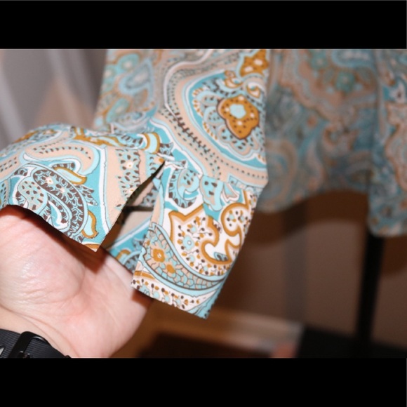 Cute blouse! - Picture 6 of 7